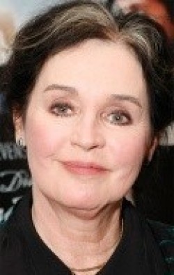 Millie Perkins - bio and intersting facts about personal life.