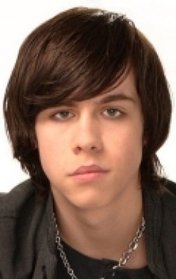 Munro Chambers pictures