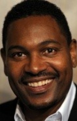 Mykelti Williamson - bio and intersting facts about personal life.