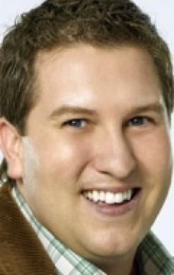 Nate Torrence - bio and intersting facts about personal life.