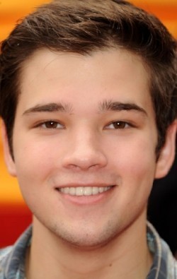 Recent Nathan Kress pictures.