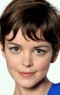 Nora Zehetner - bio and intersting facts about personal life.
