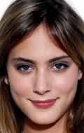 Nora Arnezeder - bio and intersting facts about personal life.