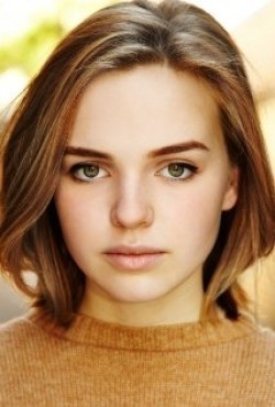 Odessa Young pictures