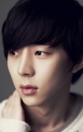 Park Yoo Hwan - bio and intersting facts about personal life.