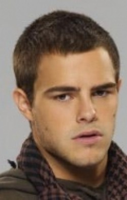 Peter Lanzani - bio and intersting facts about personal life.