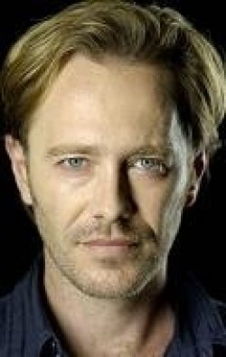 All best and recent Peter Outerbridge pictures.