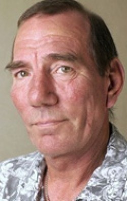 Pete Postlethwaite - bio and intersting facts about personal life.