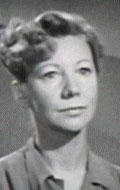 Queenie Leonard - bio and intersting facts about personal life.