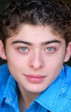 Ryan Ochoa - bio and intersting facts about personal life.