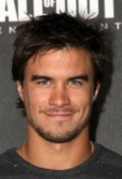 Rob Mayes - bio and intersting facts about personal life.