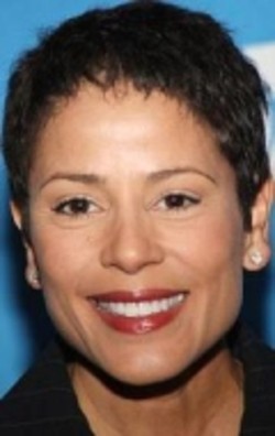 Roxann Dawson - bio and intersting facts about personal life.