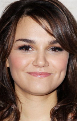Samantha Barks - bio and intersting facts about personal life.