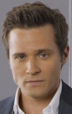 Seamus Dever - bio and intersting facts about personal life.