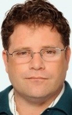 Sean Astin - bio and intersting facts about personal life.
