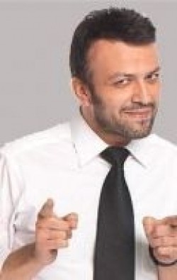 Recent Serhat Mustafa Kiliç pictures.
