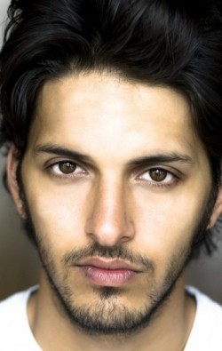 Shazad Latif - bio and intersting facts about personal life.