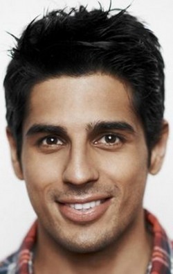 Sidharth Malhotra - bio and intersting facts about personal life.