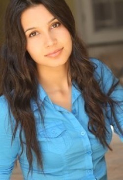Sophia Taylor Ali - bio and intersting facts about personal life.