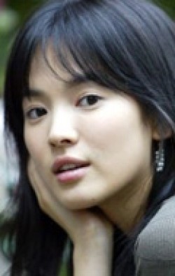 Recent Song Hye Kyo pictures.