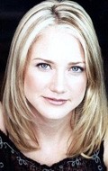 Sonja Bennett - bio and intersting facts about personal life.