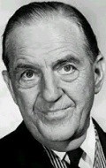 Stanley Holloway - bio and intersting facts about personal life.