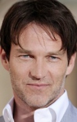 Recent Stephen Moyer pictures.