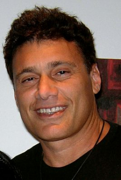 Steven Bauer - bio and intersting facts about personal life.