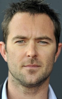 Sullivan Stapleton - bio and intersting facts about personal life.