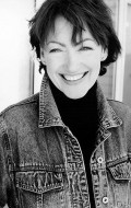 Susan Gilmore - bio and intersting facts about personal life.