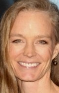 Suzy Amis - bio and intersting facts about personal life.