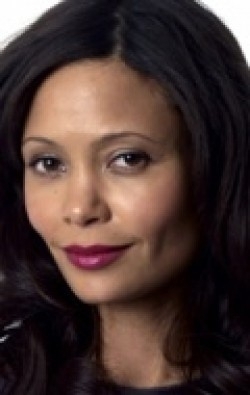 Thandie Newton - wallpapers.