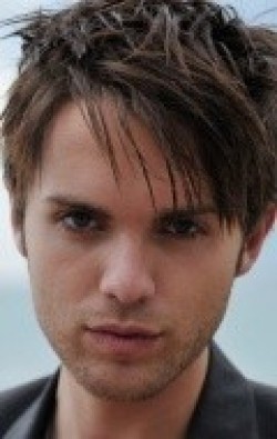 Thomas Dekker - bio and intersting facts about personal life.