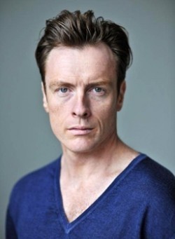 Toby Stephens - wallpapers.