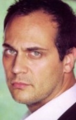 Recent Todd Stashwick pictures.