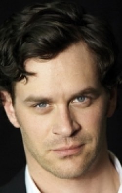 Tom Everett Scott - bio and intersting facts about personal life.
