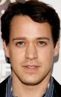 Recent T.R. Knight pictures.