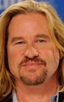 Val Kilmer - bio and intersting facts about personal life.