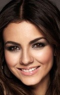 Victoria Justice - bio and intersting facts about personal life.