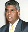 Vijay Amritraj - bio and intersting facts about personal life.