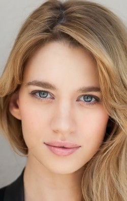 Yael Grobglas - bio and intersting facts about personal life.