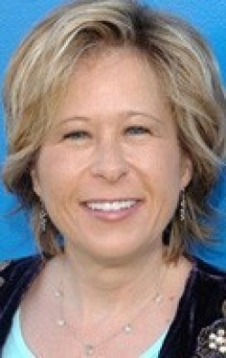 Yeardley Smith - bio and intersting facts about personal life.